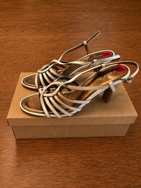 NWT Unisa Lisbon Champagne Strappy Heels Womens 10 Bridal